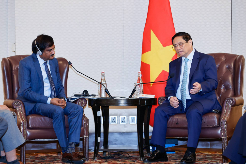 Thủ tướng Phạm Minh Chính đánh giá cao hoạt động kinh doanh hiệu quả của các tập đoàn trong lĩnh vực dược phẩm tại Ấn Độ - Ảnh: VGP/Nhật Bắc