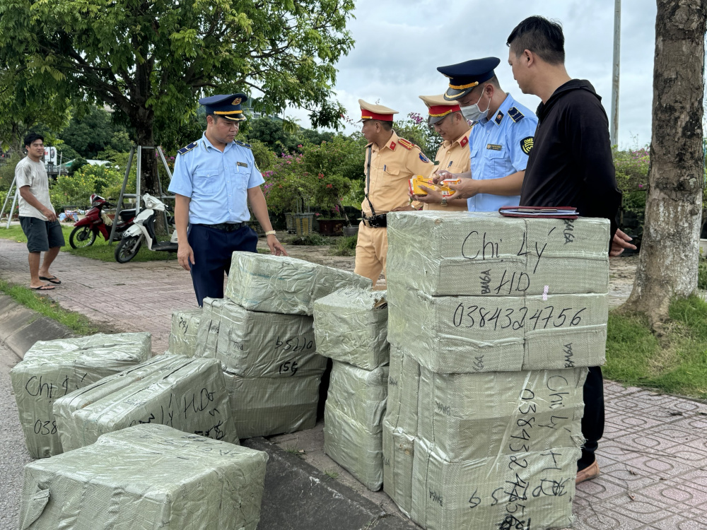Quảng Ninh: phát hiện hàng chục ngàn chiếc bugi xe máy giả mạo nhãn hiệu NGK