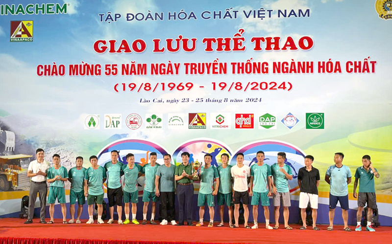 Description: https://fs.vinachem.com.vn/files/5e247704724346d98f5efb6caa22f6eb/image=jpeg/cadeced800a64f509587bf49e0eced74/z5766814380533_9d2385e961f8b2a668f01fb587ec5779.jpg