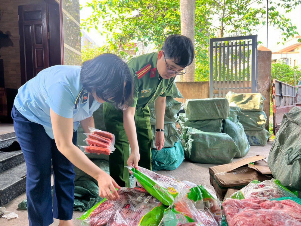 Hà Nội thanh tra, kiểm tra hơn 2.500 vụ vi phạm về buôn lậu, gian lận thương mại và hàng giả trong tháng 8