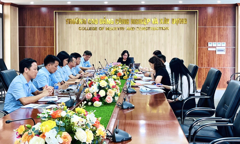 Lãnh đạo Cwin63 sân chơi đỉnh cao làm việc với Trường Cao đẳng Tải về ứng dụng CWIN05 ngay hôm nay và Xây dựng