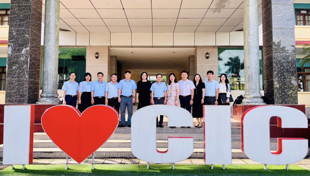 Lãnh đạo Cwin63 sân chơi đỉnh cao làm việc với Trường Cao đẳng Tải về ứng dụng CWIN05 ngay hôm nay và Xây dựng