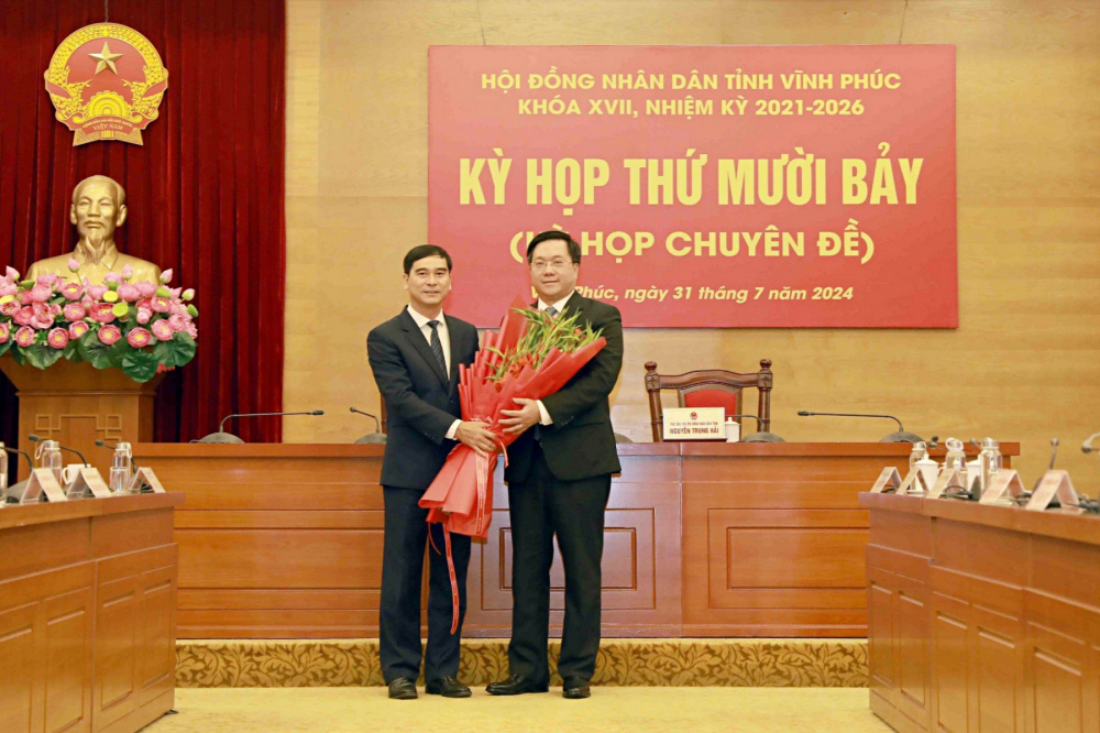 Đồng chí Trần Duy Đông được bầu giữ chức Chủ tịch UBND tỉnh Vĩnh Phúc nhiệm kỳ 2021 - 2026.