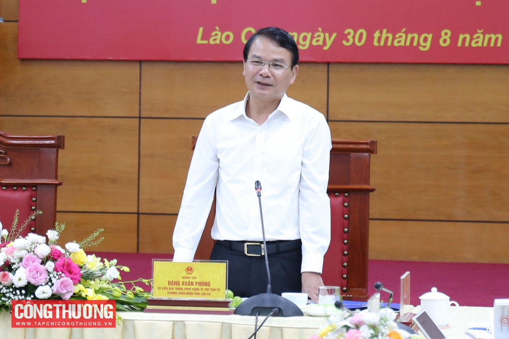 Bộ trưởng Nguyễn Hồng Diên làm việc với tỉnh Lào Cai