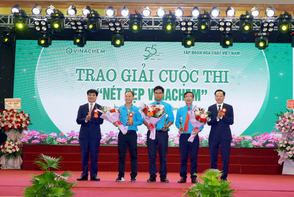 trao giải C