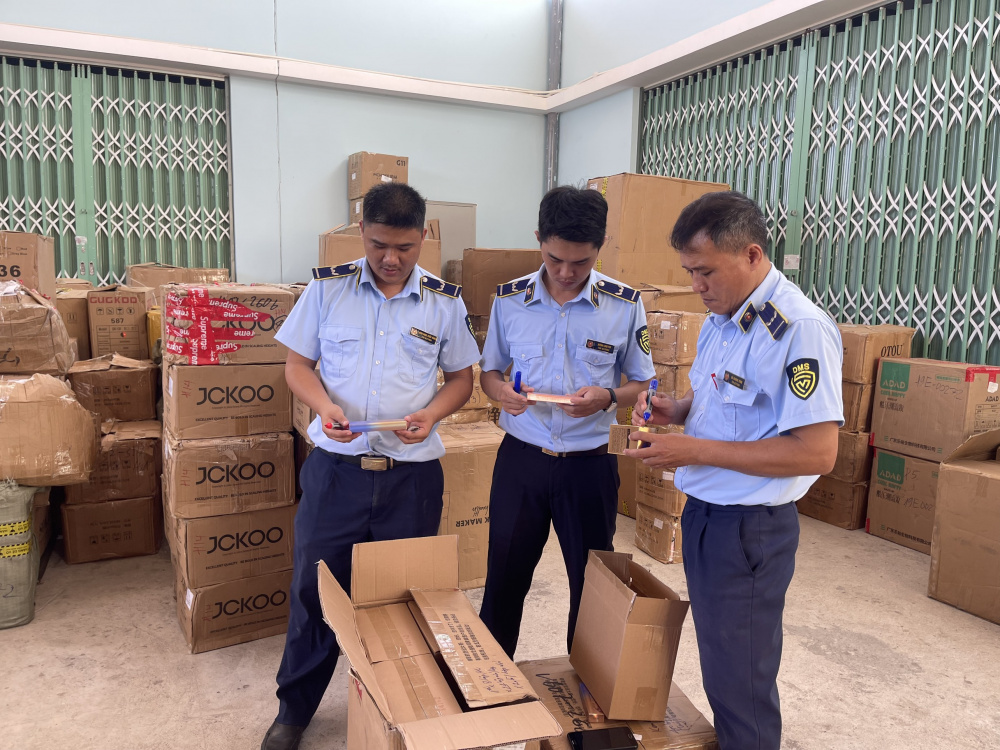 Phú Yên ngăn chặn kịp thời hơn 20 tấn Cwin Đăng Ký + 1888k nhập lậu