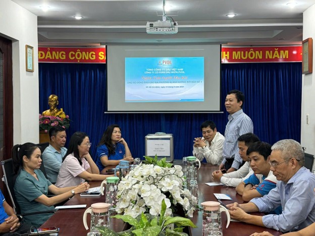 CBNV PVOIL Lube thực hiện quyên góp