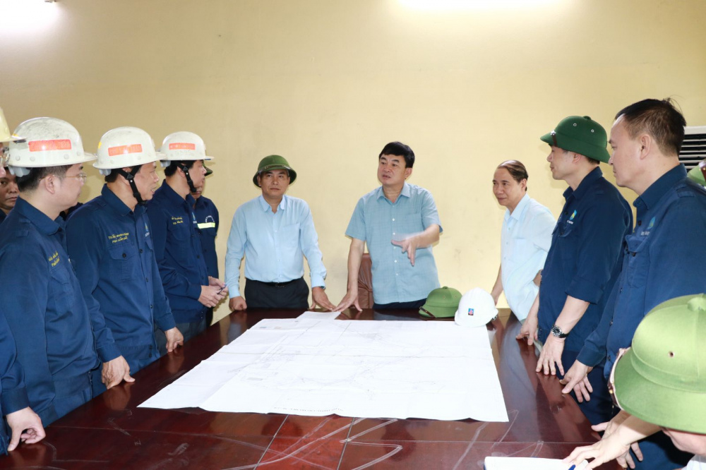 tkv khắc phục bão lũ