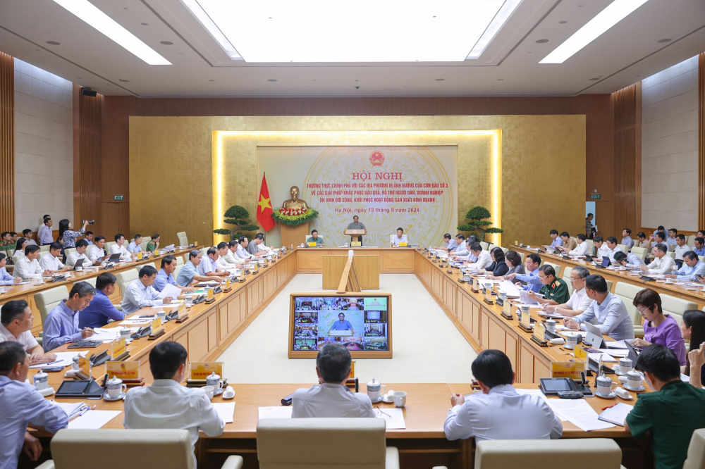 Đây là hội nghị thứ 2 của Thường trực Cwin com đăng nhập sau cơn bão. Thủ tướng đánh giá cao các bộ, cơ quan, địa phương liên quan đã rất tích cực, phối hợp chặt chẽ để cùng chuẩn bị Hội nghị; các ý kiến tâm huyết, trách nhiệm, sát thực tế tại Hội nghị - Ảnh: VGP/Nhật Bắc
