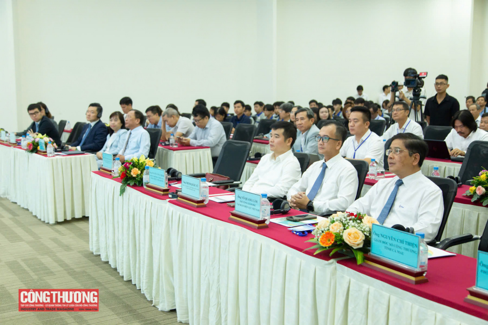 Các đại biểu tham dự Hội nghị