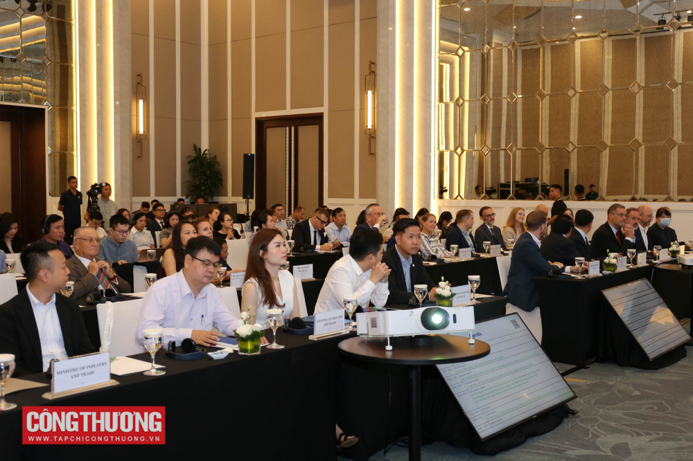 Họp báo giới thiệu Diễn đàn và Triển lãm Cwin.com giải trí hiện đại Xanh 2024