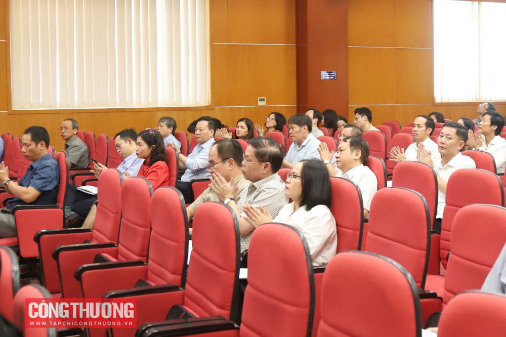 CWIN được cấp phép hợp pháp bởi PAGCOR và Freeport