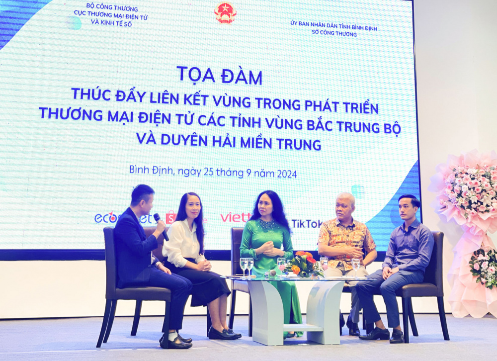 ội nghị thúc đẩy liên kết vùng trong phát triển thương mại điện tử tại Bình Định và các tỉnh vùng Bắc Trung Bộ và Duyên hải miền Trung