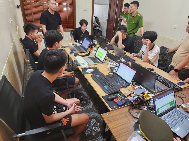 Công an Ba Vì triệt phá ổ nhóm giả danh thầy tu lừa bán thuốc nam