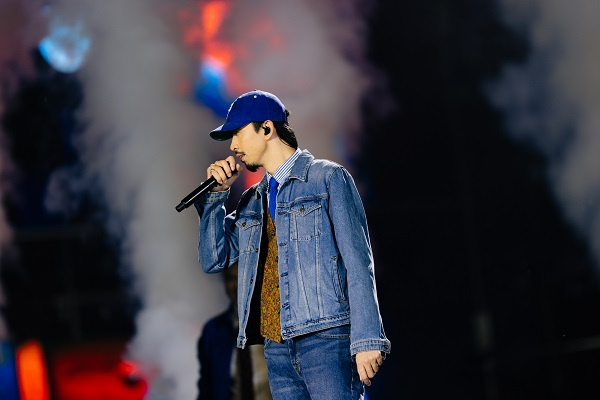 Description: Rapper Đen Vâu. Ảnh: Nhã Uyên