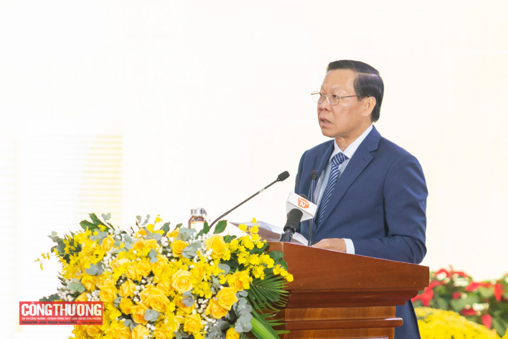 Chủ tich UBND thành phố Hồ Chí Minh