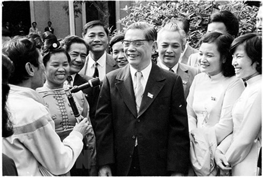 tổng bí thư nguyễn văn linh