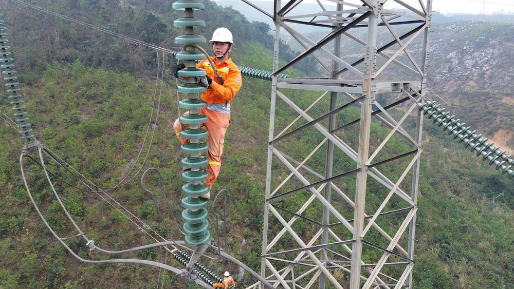 Những "chiến binh" thầm lặng trên công trường