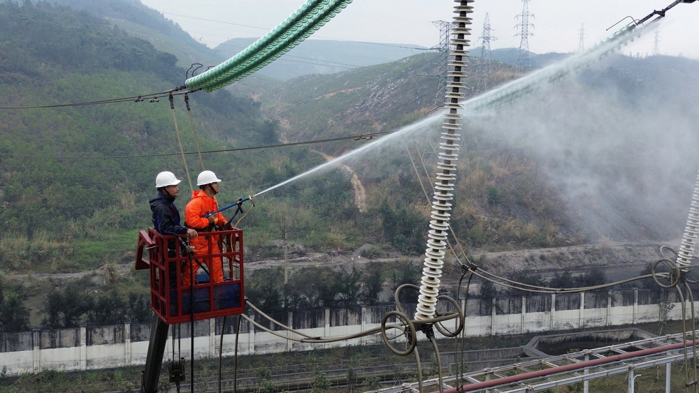 Những "chiến binh" thầm lặng trên công trường