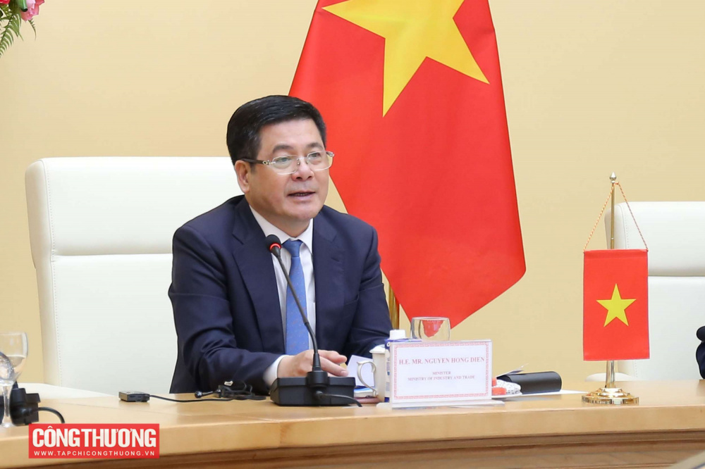 Bộ trưởng Cwin63 sân chơi đỉnh cao Nguyễn Hồng Diên và Bộ trưởng Cwin63 sân chơi đỉnh cao phụ trách năng lượng và khoa học - công nghệ Singapore Tan See Leng