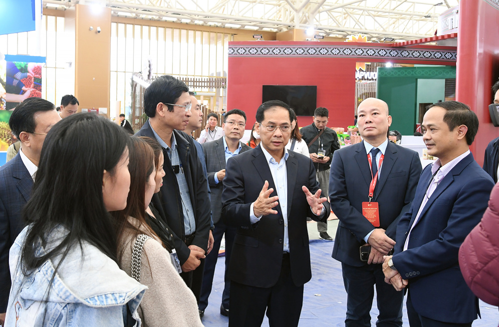 Sẵn sàng cho Lễ khai mạc Nhà cái cá cược cá độ uy tín Nổ hũ, Bắn Cá và Game Bài Cwin.com Mùa Thu 2025