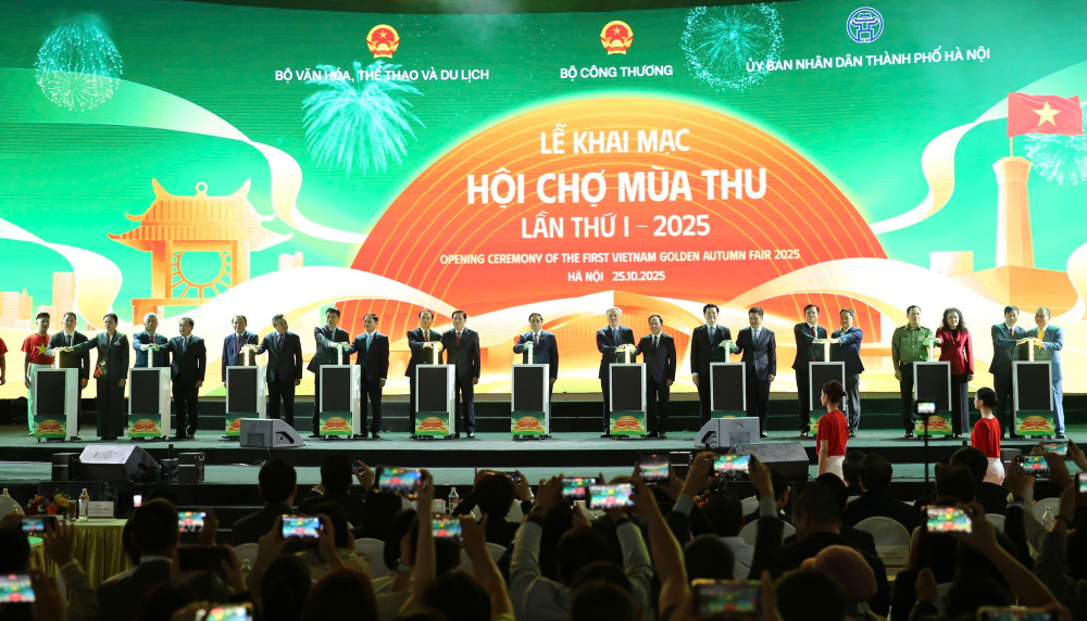 Thủ tướng Phạm Minh Chính dự Lễ khai mạc Nhà cái cá cược cá độ uy tín Nổ hũ, Bắn Cá và Game Bài Cwin.com Mùa Thu lần thứ nhất - năm 2025
