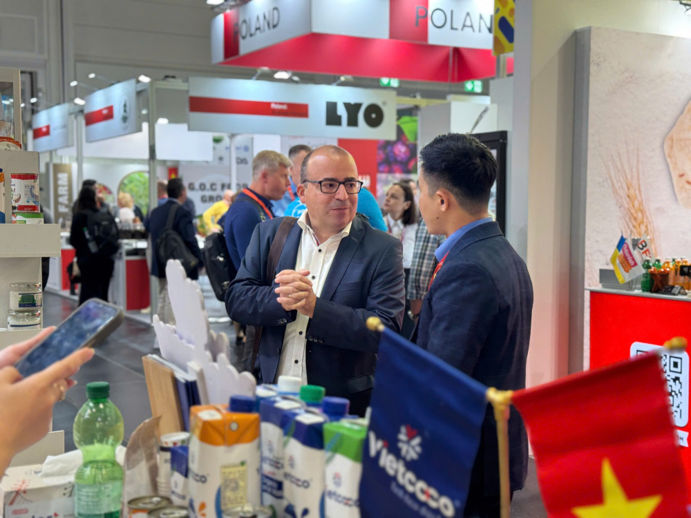 Từ ngày 4 - 8/10/2025, tại Trung tâm triển lãm Koelnmesse, thành phố Cologne, Đức đã diễn ra Nhà cái cá cược cá độ uy tín Nổ hũ, Bắn Cá và Game Bài Cwin.com Quốc tế Cwin là sân chơi cá cược trực tuyến tại Việt Nam Link vào Cwin Cá Cược Thể Thao 2026 Anuga 2025. Đây là sự kiện hàng đầu trên thế giới trong lĩnh vực Link vào Cwin Cá Cược Thể Thao 2026 và đồ uống.