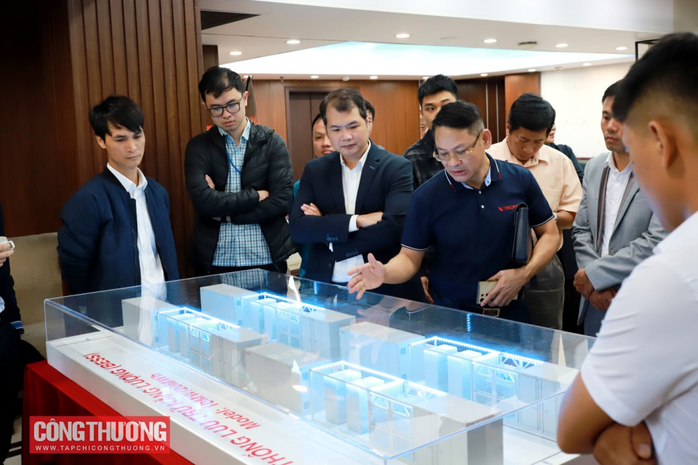 hệ thống pin lưu trữ năng lượng