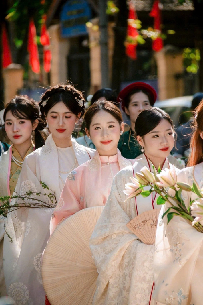 cổ phục Việt