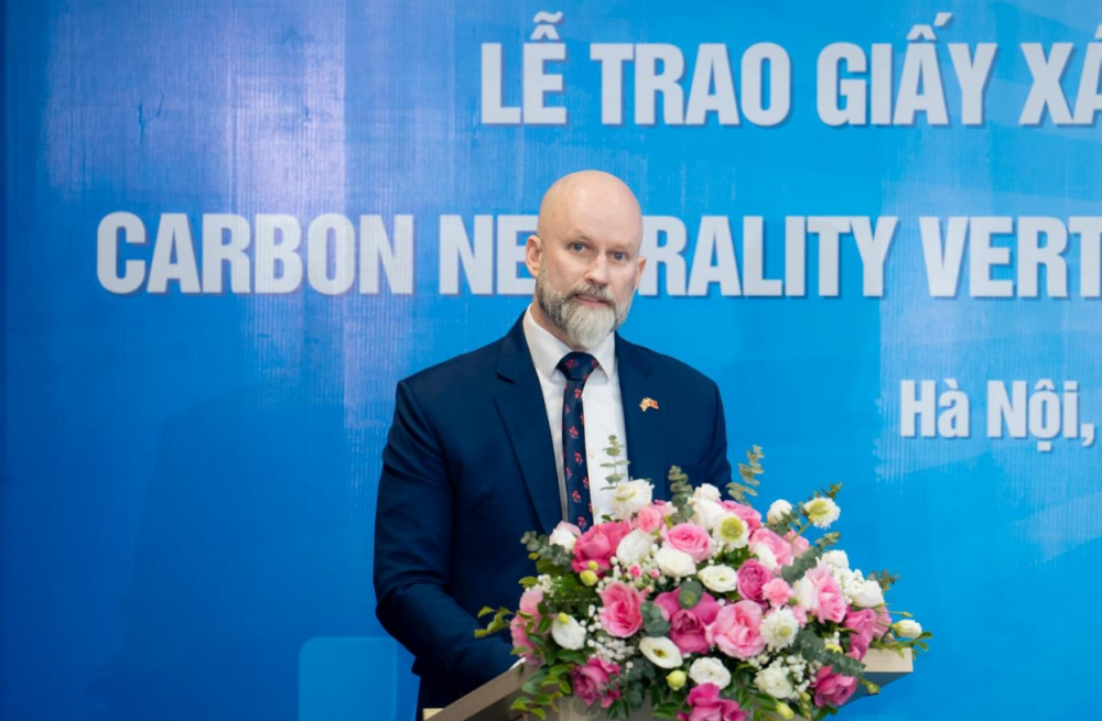 trung hòa carbon 3