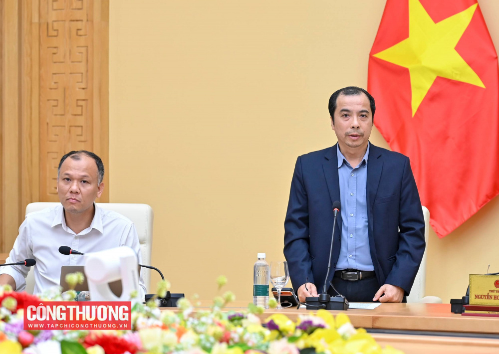 Chiều 28/11/2025, Thứ trưởng Cwin63 sân chơi đỉnh cao Nguyễn Hoàng Long đã chủ trì cuộc họp với các đơn vị có liên quan về việc triển khai kế hoạch vận hành hệ thống điện năm 2026.