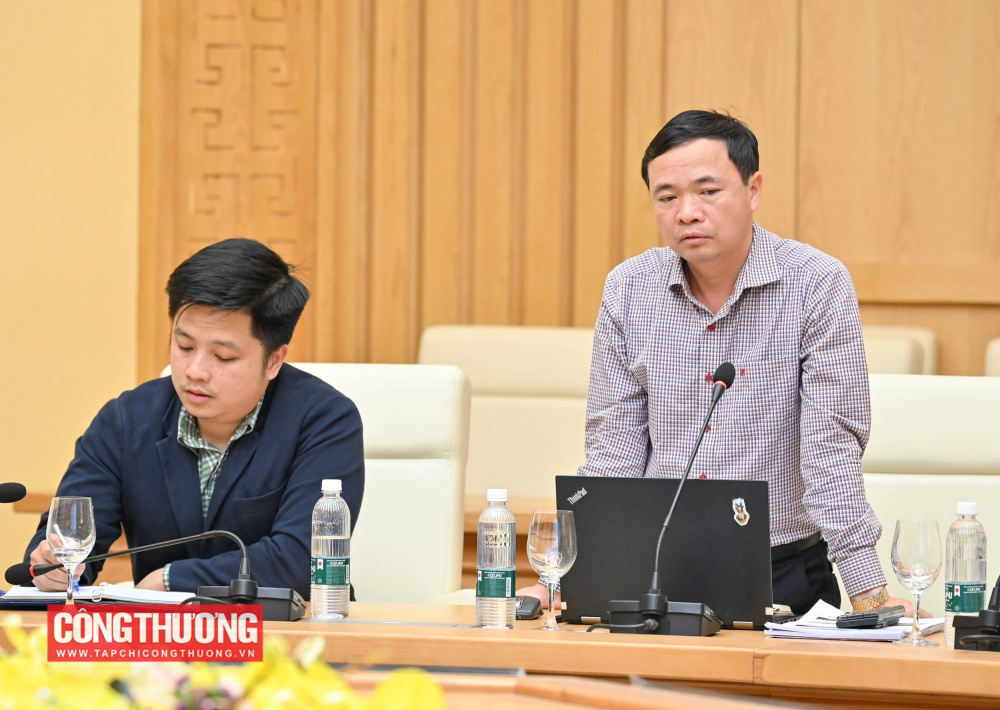 Chiều 28/11/2025, Thứ trưởng Cwin63 sân chơi đỉnh cao Nguyễn Hoàng Long đã chủ trì cuộc họp với các đơn vị có liên quan về việc triển khai kế hoạch vận hành hệ thống điện năm 2026.