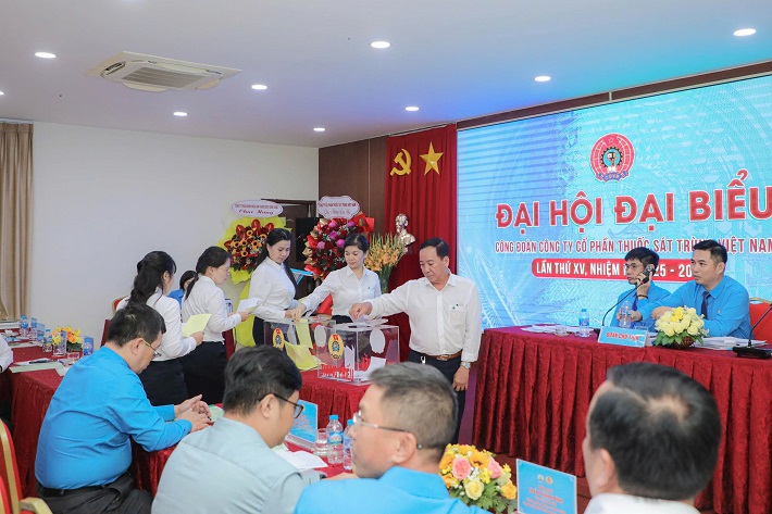 đại hội bỏ phiếu 4