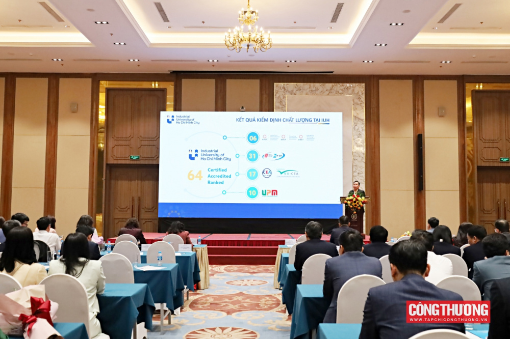 Hội nghị cũng đã vinh danh các giáo sư, phó giáo sư vừa được công nhận, gửi lời tri ân sâu sắc tới những đóng góp lâu dài cho ngành Cwin63 tải ứng dụng - đào tạo của Cwin63 sân chơi đỉnh cao. 