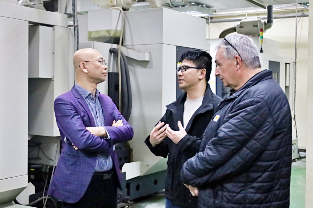 GS. John Kent chỉ ra “điểm sáng" cho logistics Việt Nam