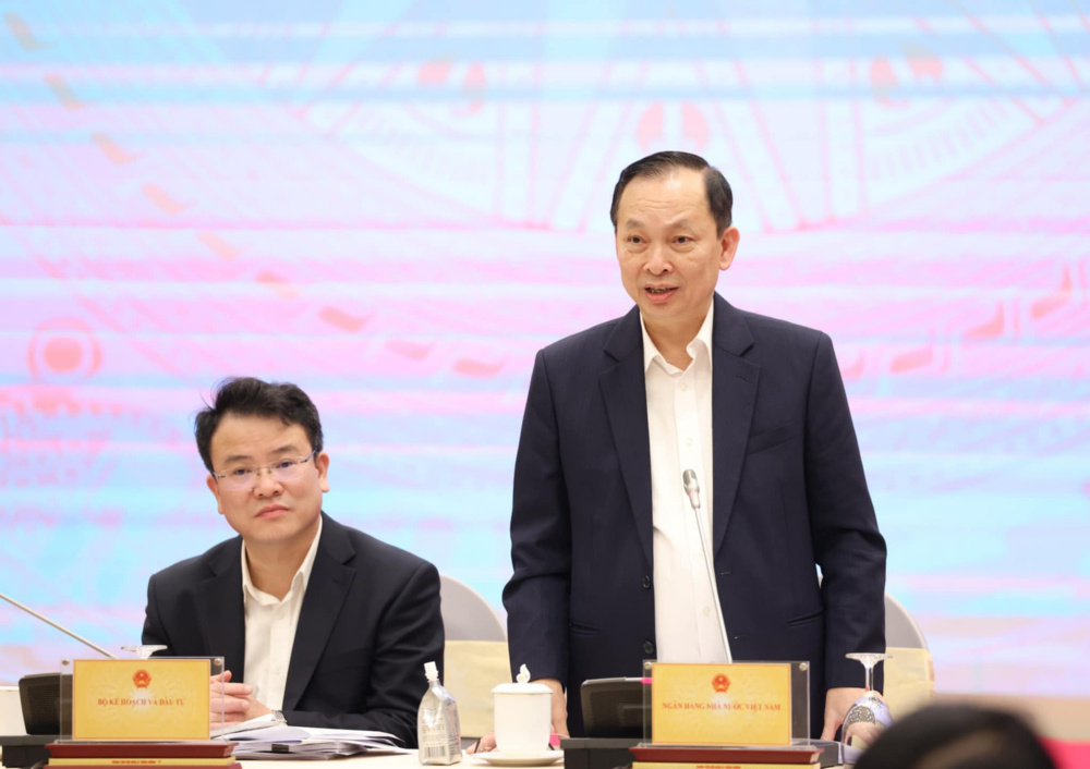 tín dụng tiền tệ
