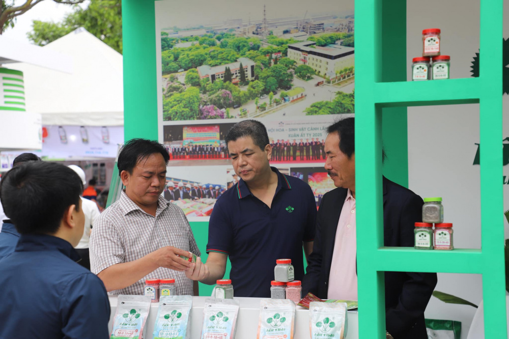 Supe Lâm Thao