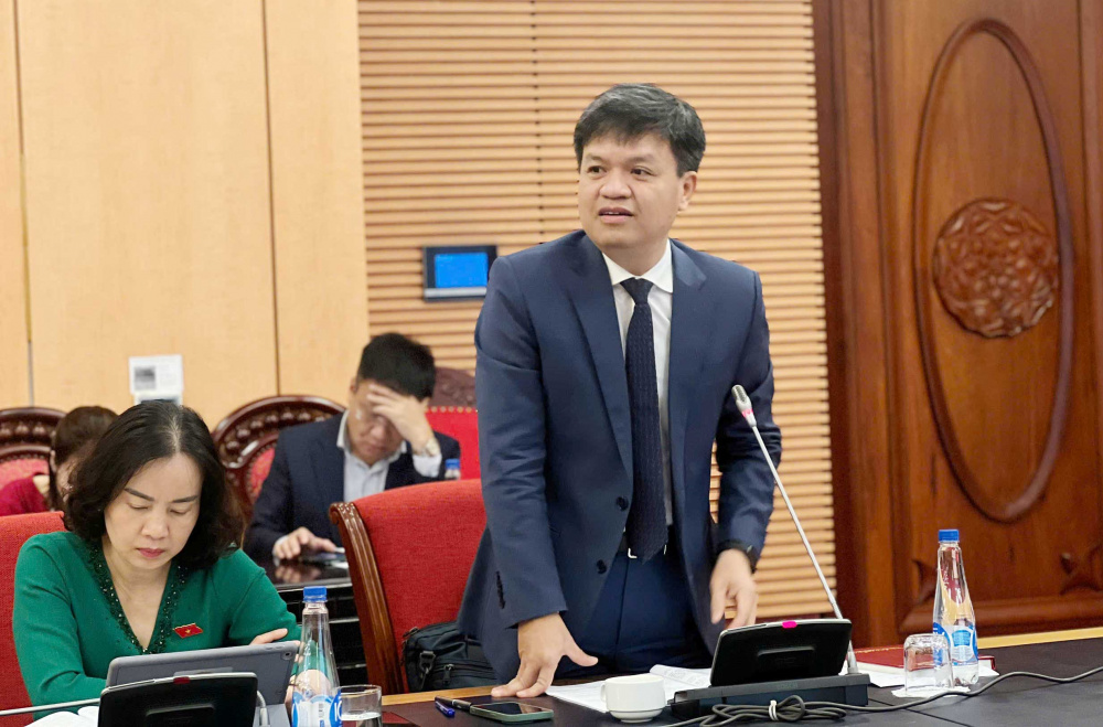Phó Chủ nhiệm Ủy ban Khoa học, Công nghệ và Môi trường Tạ Đình Thi đề nghị quan tâm tháo gỡ điểm nghẽn, khó khăn trong quản lý hóa chất khi áp dụng trong tình hình mới hiện nay