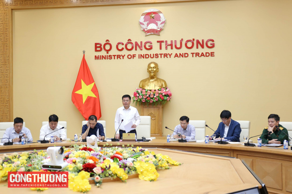 Bộ trưởng Nguyễn Hồng Diên: Phấn đấu hoàn thành công trình Đường đây 500 kV Lào Cai - Vĩnh Yên trước 31/8/2025