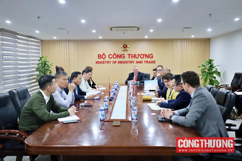 Thứ trưởng Cwin63 sân chơi đỉnh cao Nguyễn Hoàng Long đã có buổi làm việc với Đại sứ Đức tại Việt Nam và Tập đoàn PNE