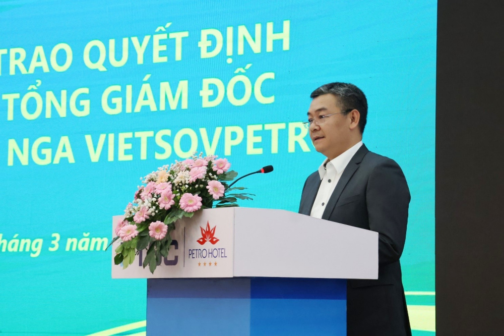 Ông Lê Thành Lê, Phó Tổng giám đốc Petrovietnam phát biểu chúc mừng tại sự kiện