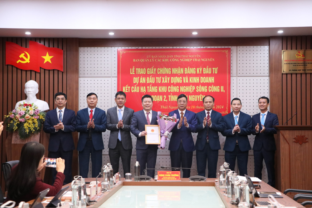 khởi công 2