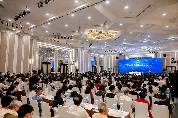 Đại hội có sự tham dự của hơn 1.000 cổ đông và đại biểu, đại diện cho 4 tỷ cổ phần, chiếm tỷ lệ 67% cổ phần có quyền biểu quyết