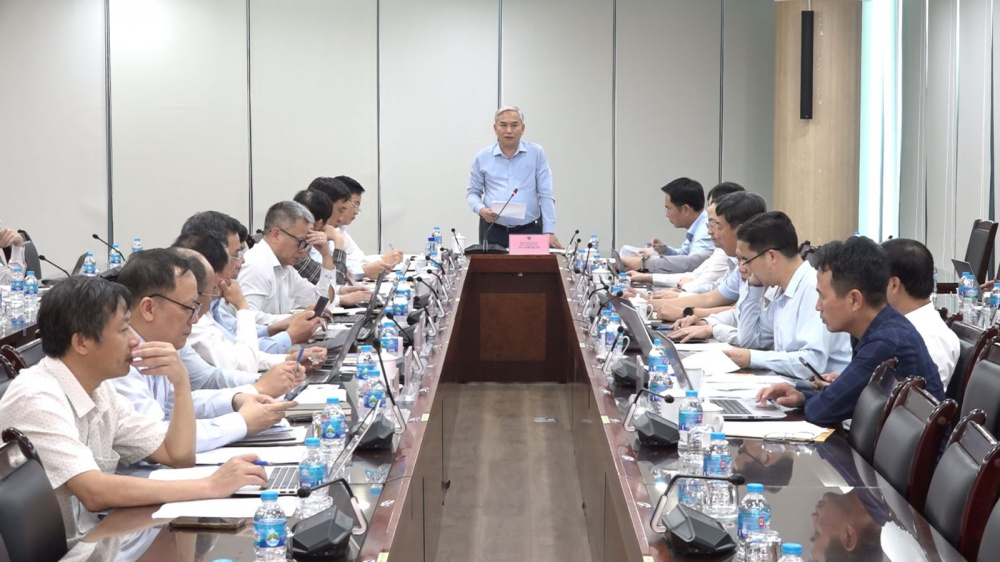 tập đoàn than