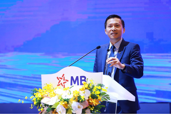 Ông Phạm Như Ánh, Tổng giám đốc MB báo cáo tại đại hội.