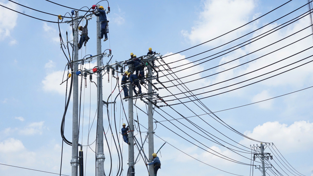 Tổng công ty Điện lực miền Nam hoàn thành 50 công trình 110kV mừng Đại lễ 30/4