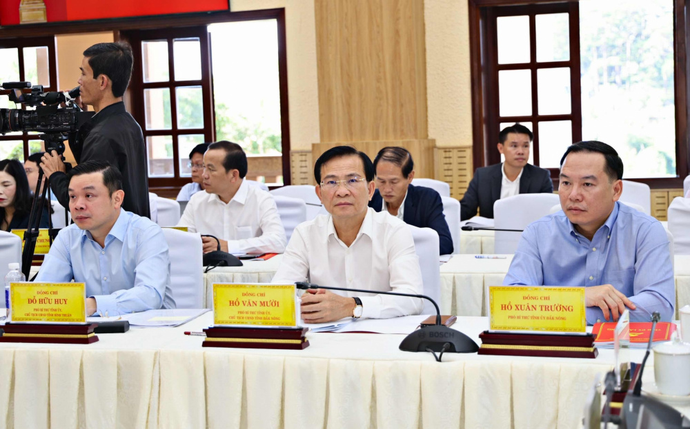 Lãnh đạo UBND tỉnh Đắk Nông và Bình Thuận tham dự buổi làm việc