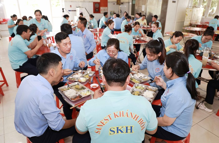 Công ty Yến sào Khánh Hòa: Tổ chức Bữa cơm Công đoàn cho 900 đoàn viên