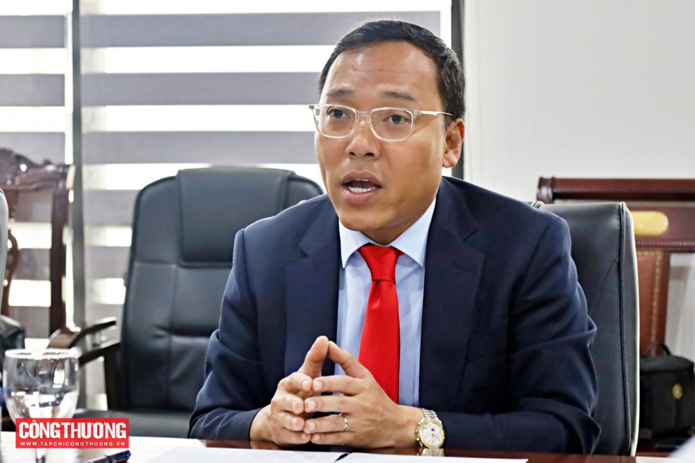 THỨ TRƯỞNG NGUYỄN HOÀNG LONG TIẾP VÀ LÀM VIỆC VỚI ĐẠI SỨ ẤN ĐỘ TẠI VIỆT NAM SANDEEP ARYA 