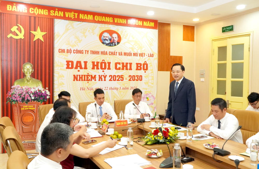 ông tú